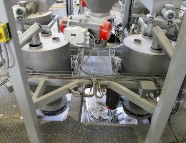 linie-transportu-i-dozowania-granulatow-i-proszkow-04